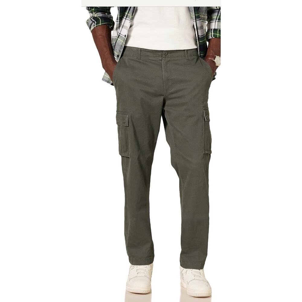 NWT Amazon Essentials MEN 32x30 Straight Fit Casual Cargo Pants - Green